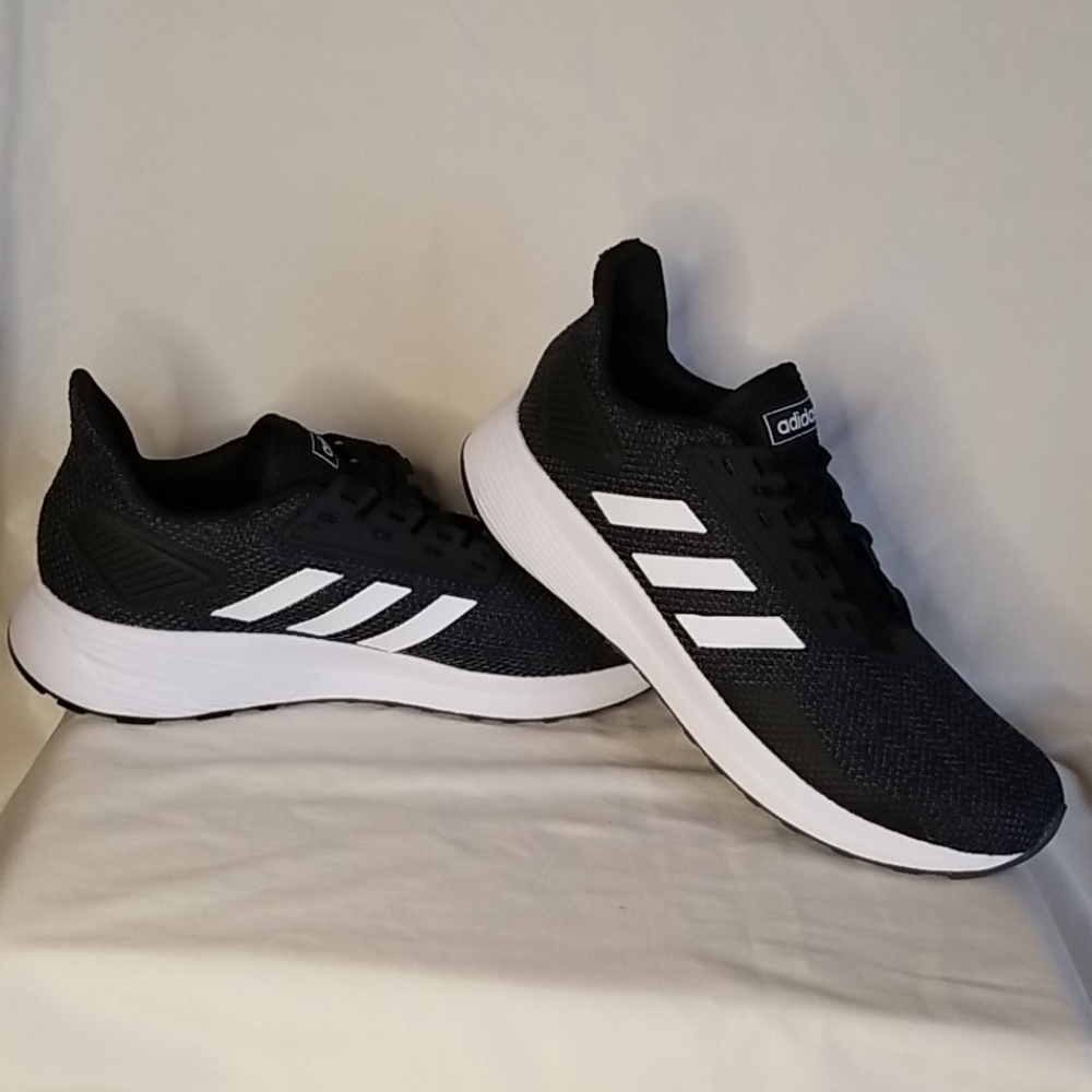 Adidas Duramo 9....size 10.
